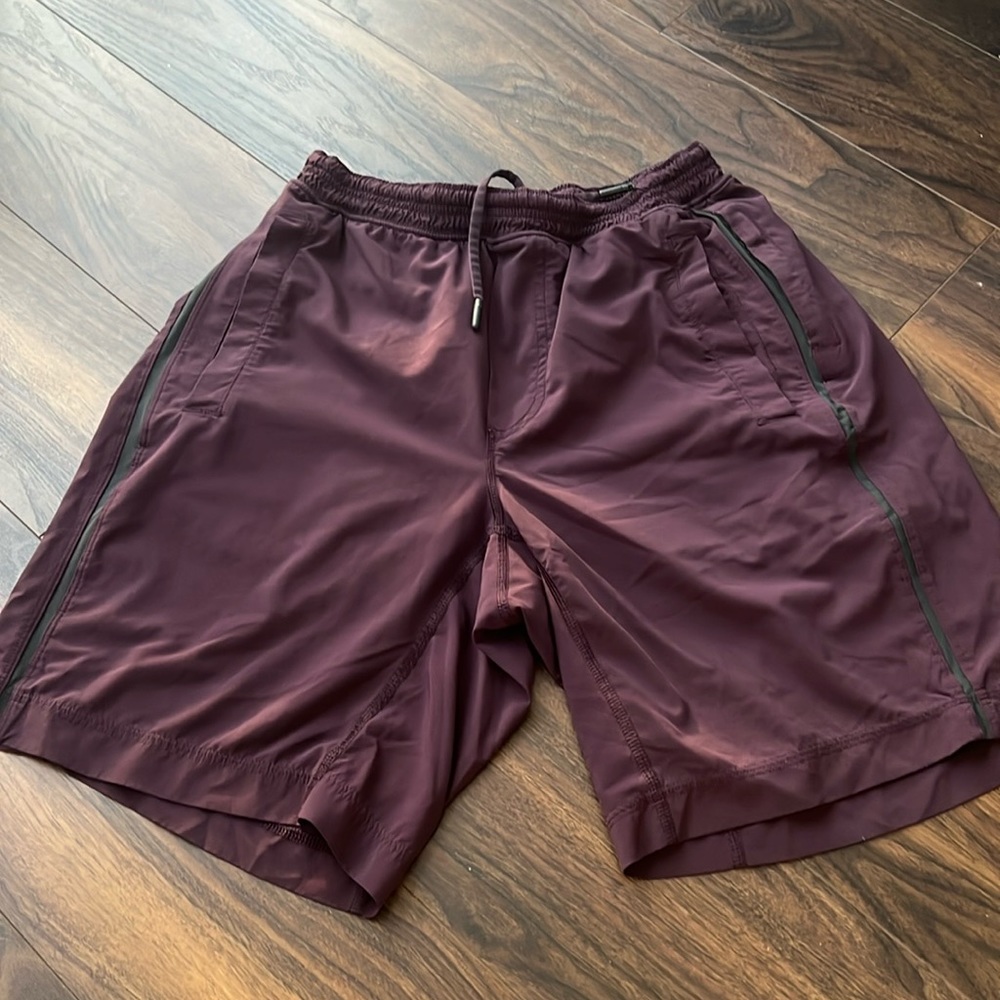 LULULEMON MENS LINER PACEBREAKER SHORT LINED SIZE SMALL 9INCH INSEAM